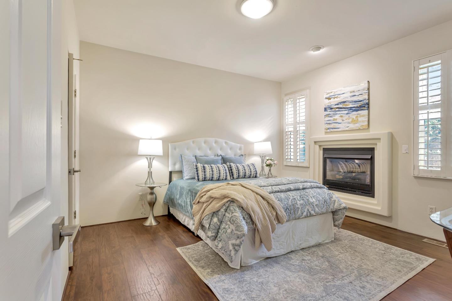 3120 Middle Ranch RD