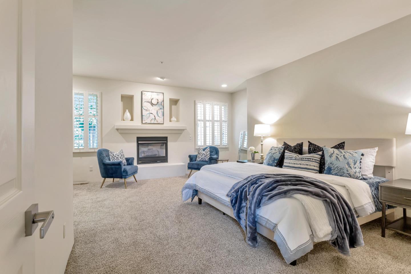 3120 Middle Ranch RD