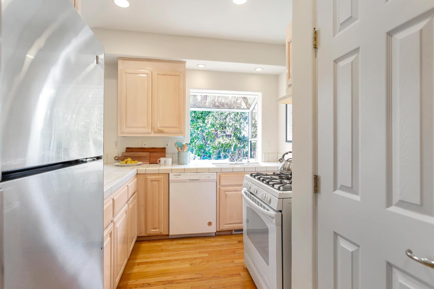 3120 Middle Ranch RD