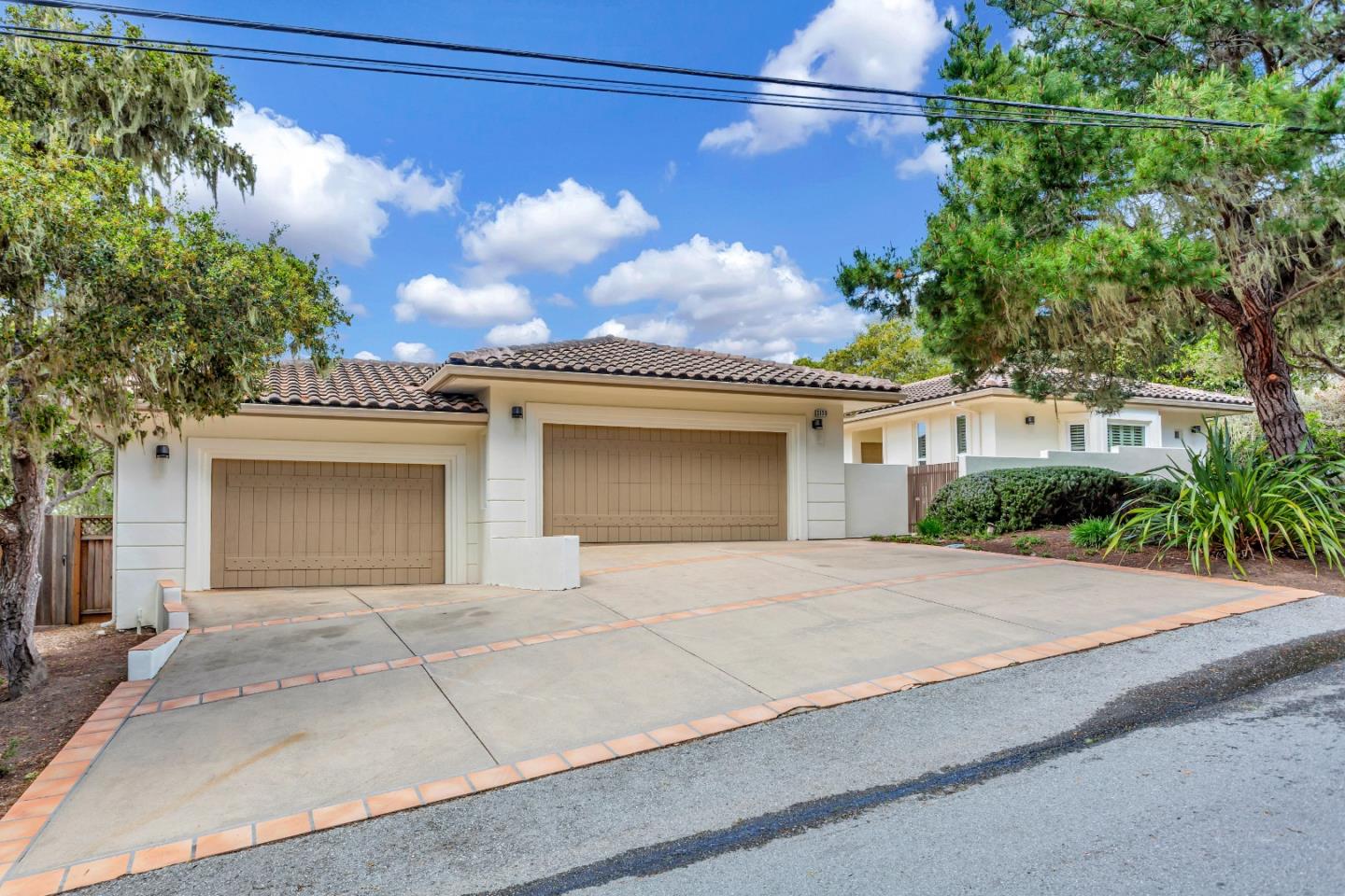 3120 Middle Ranch RD