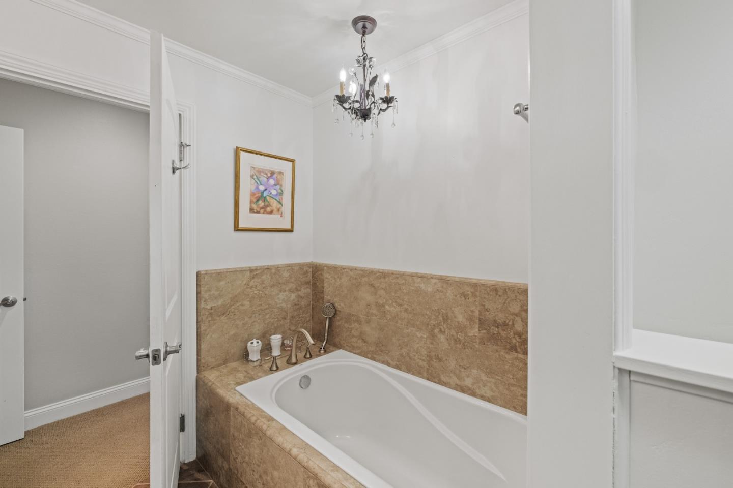 74 Country Club Gate