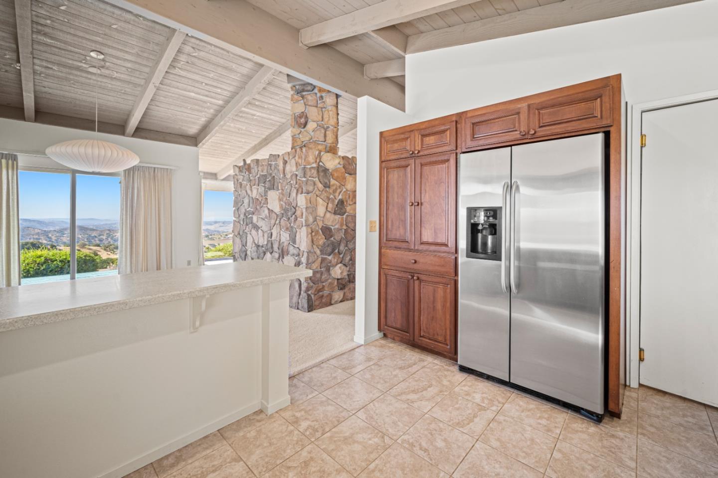 399 San Benancio RD