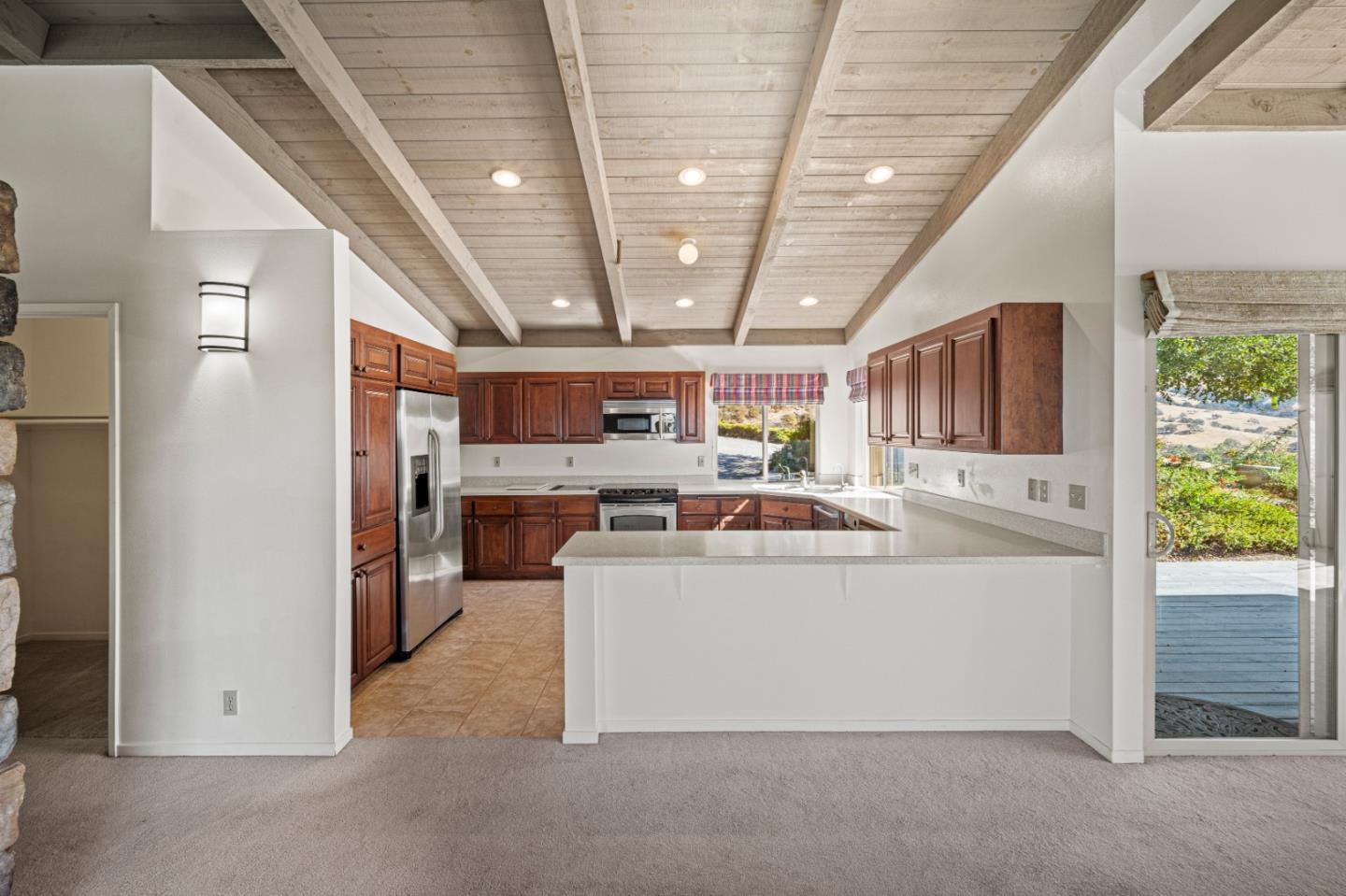 399 San Benancio RD
