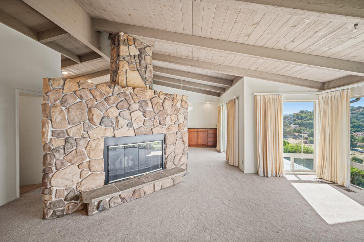 399 San Benancio RD