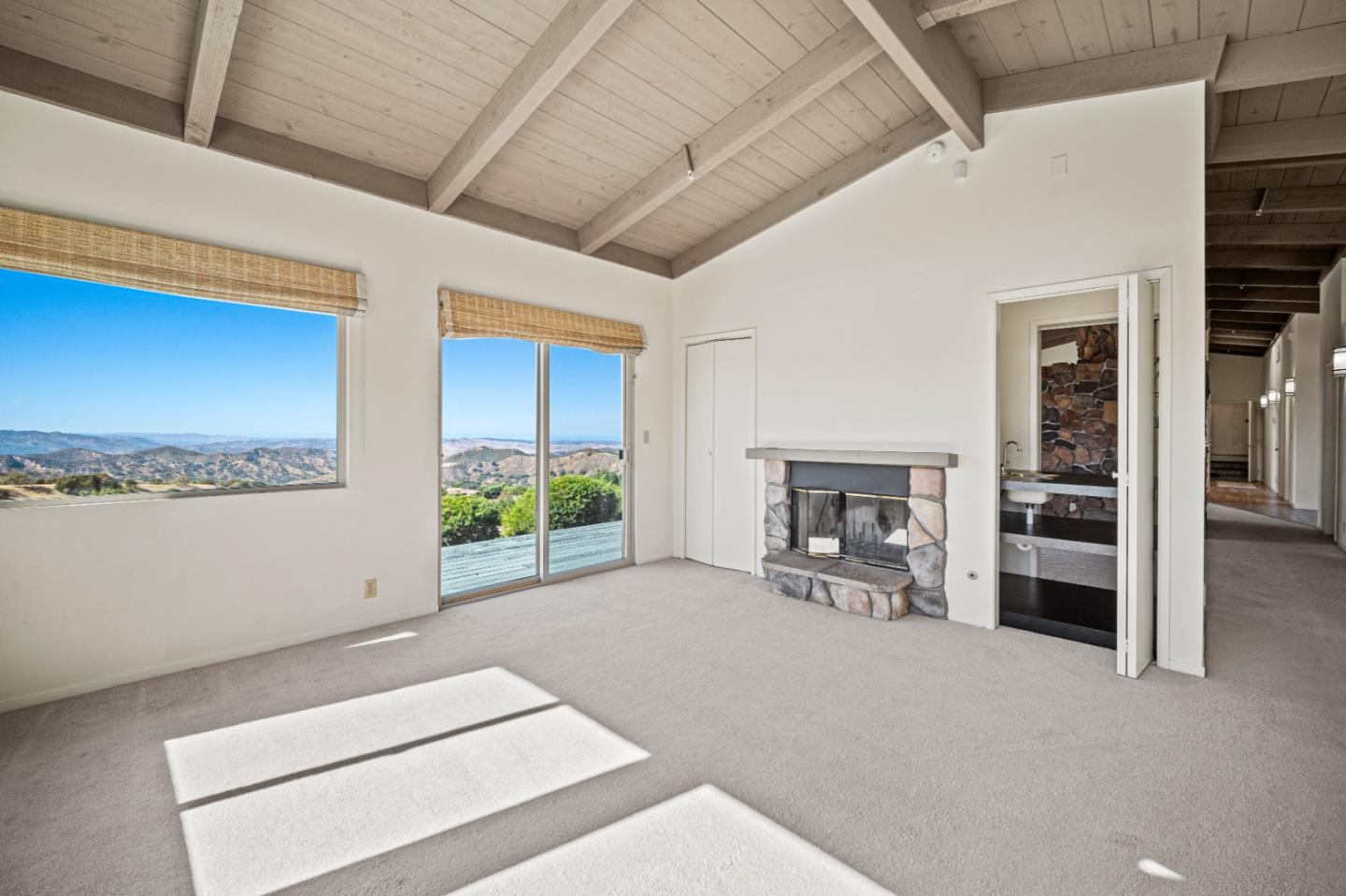399 San Benancio RD