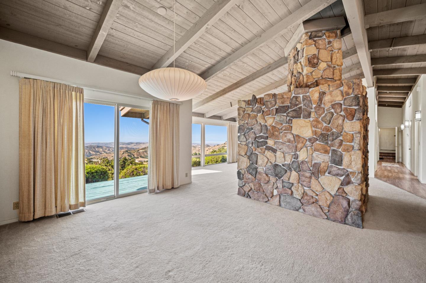 399 San Benancio RD