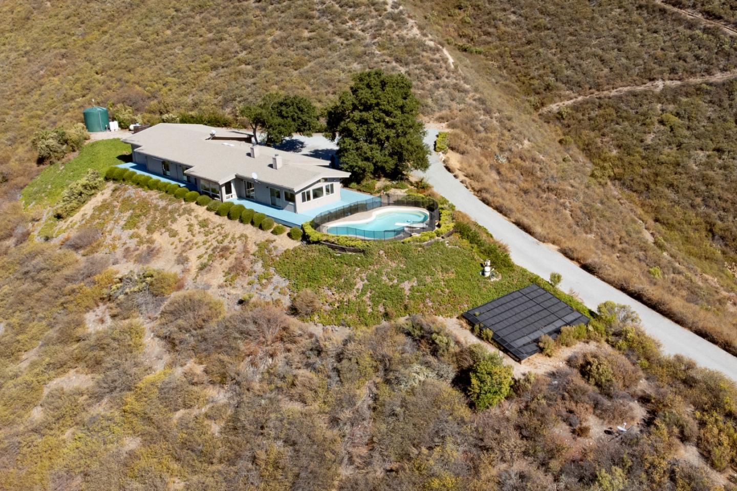 399 San Benancio RD