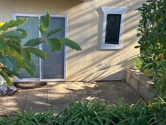 585 Laine ST 14