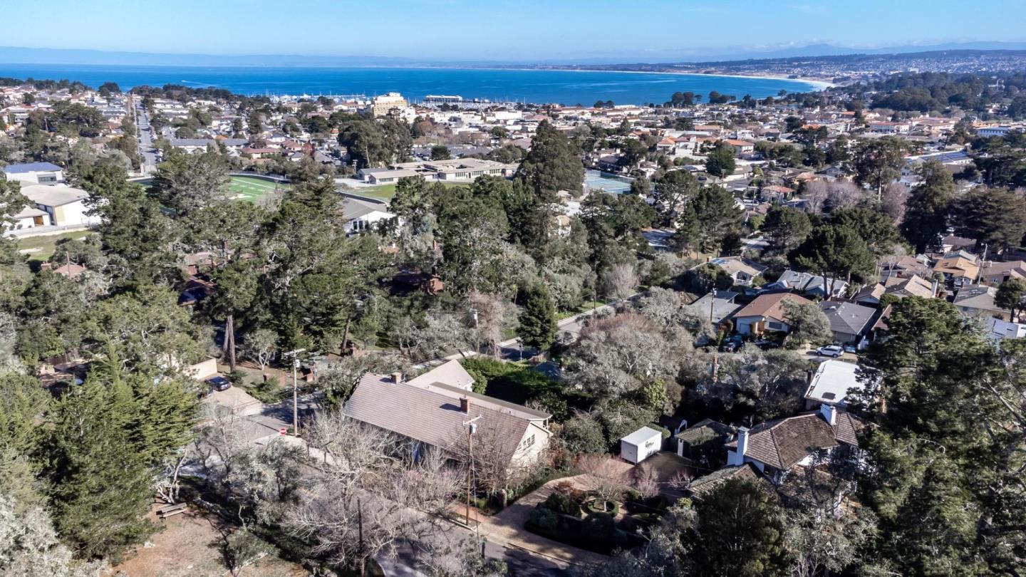 811 Alameda AVE