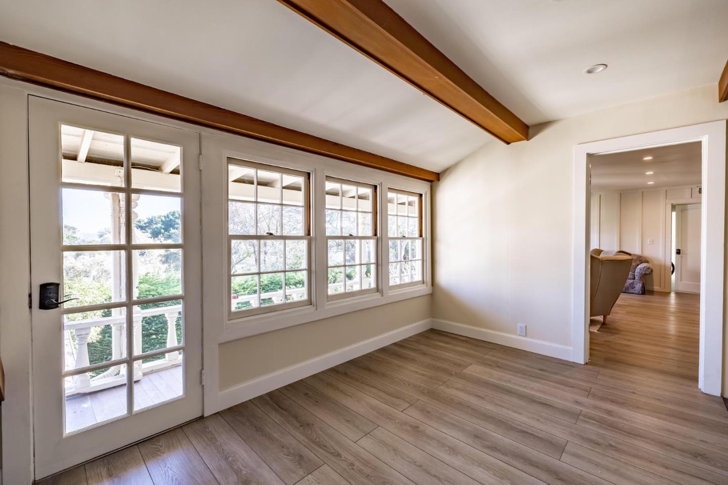 811 Alameda AVE