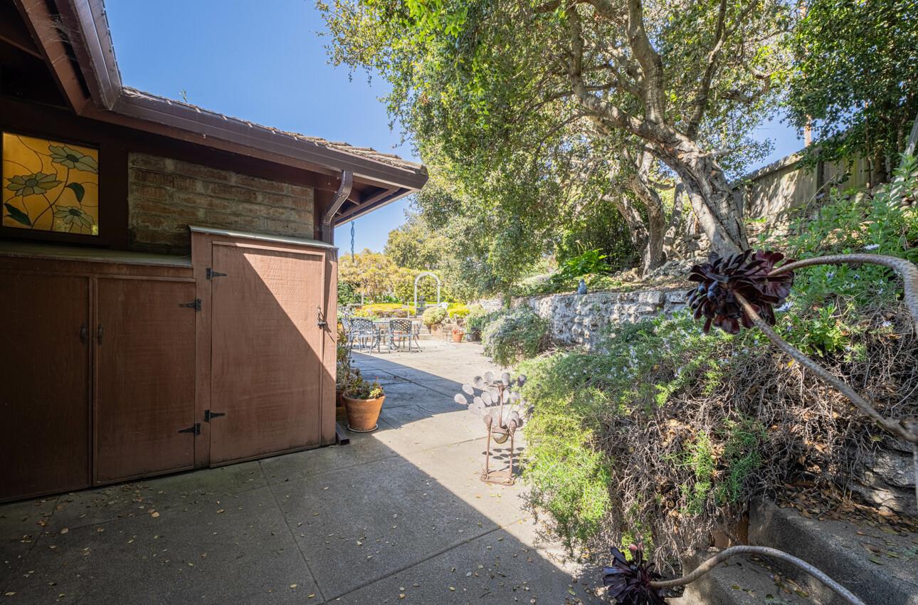800 Adair Place