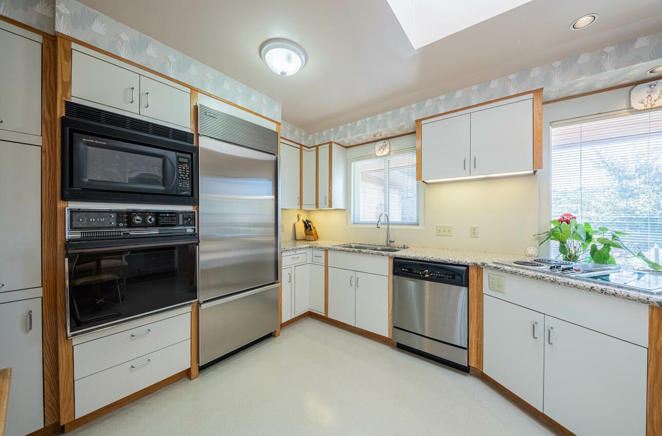 800 Adair Place