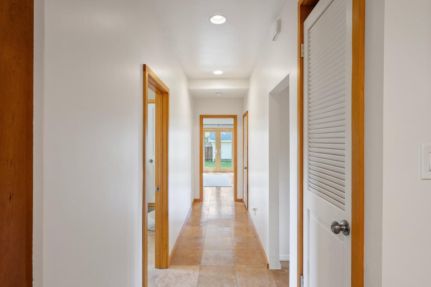 1104 Pico AVE