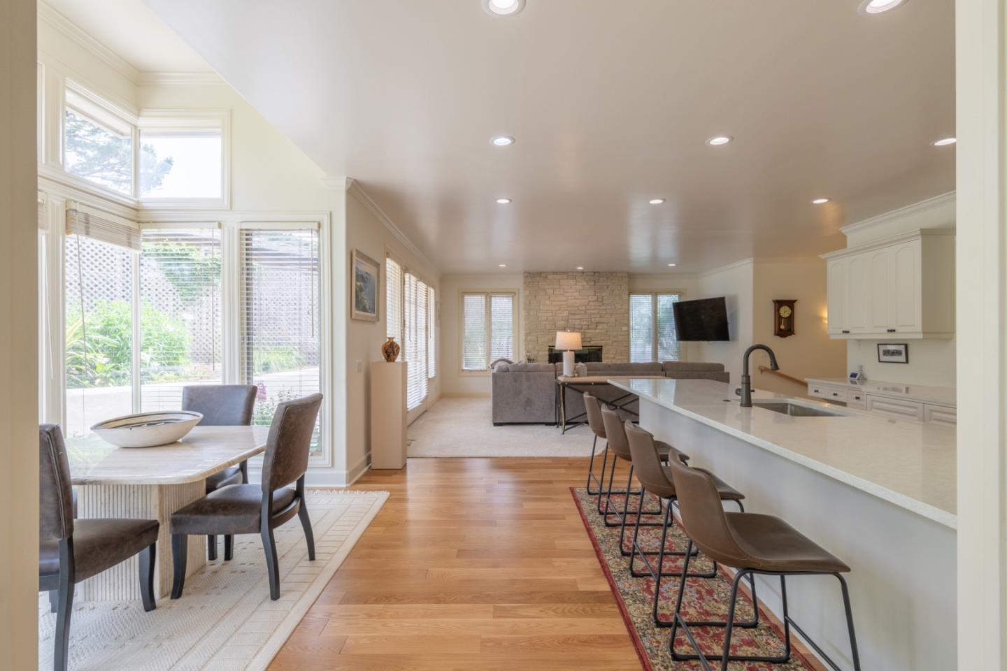 3045 Stevenson Drive