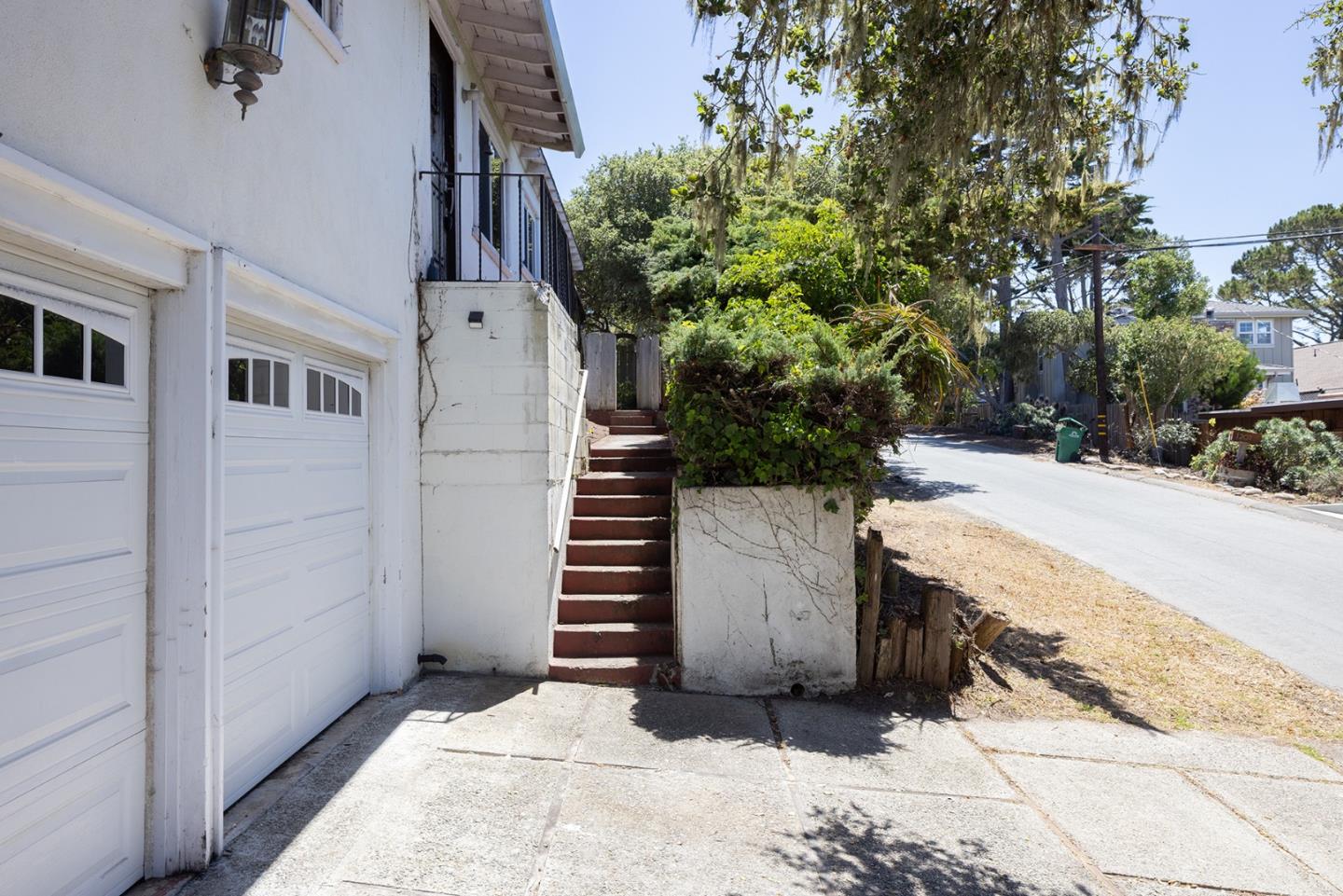 1113 Buena Vista Avenue