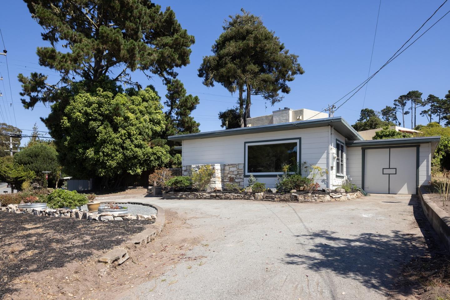 1001 David Avenue