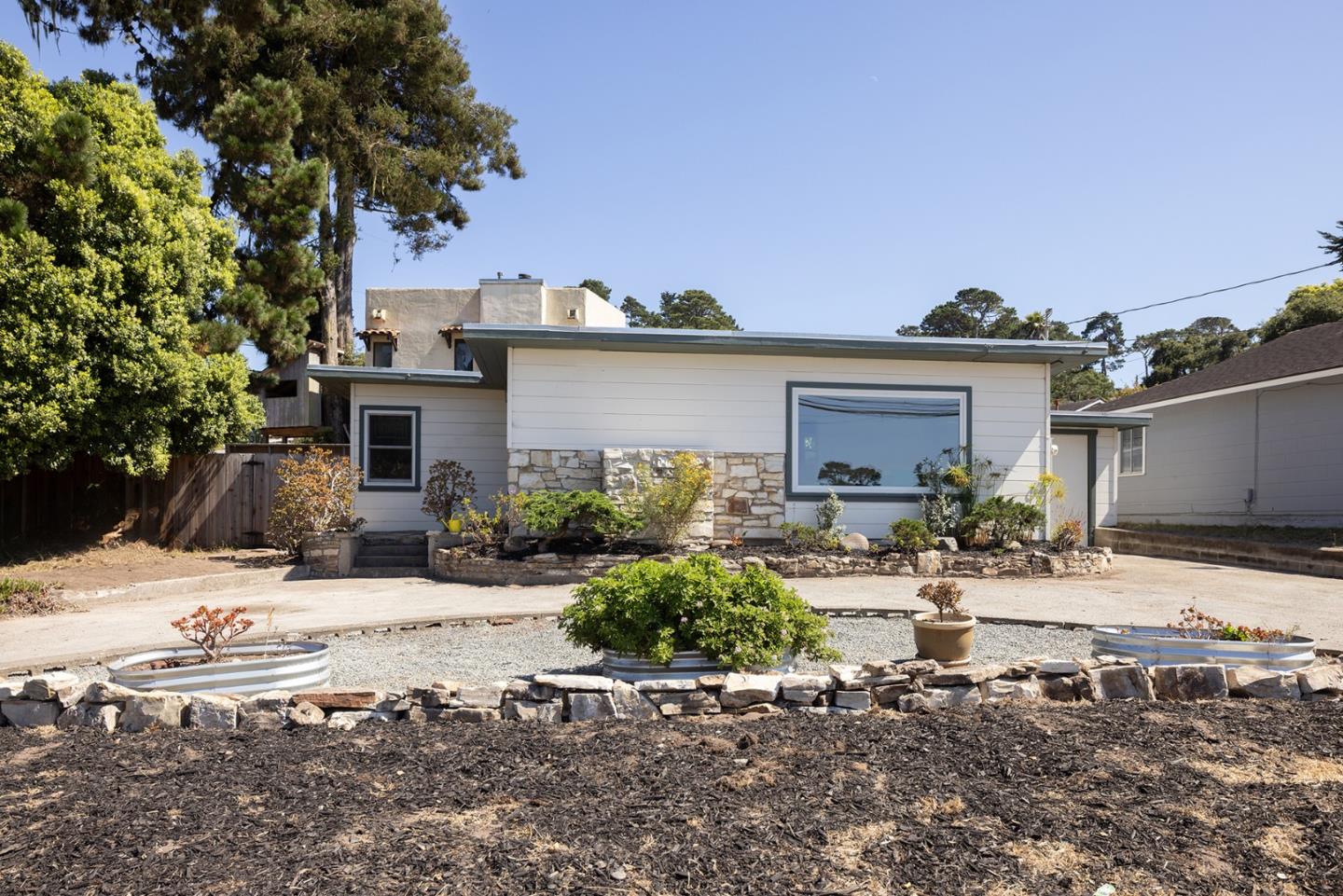 1001 David Avenue