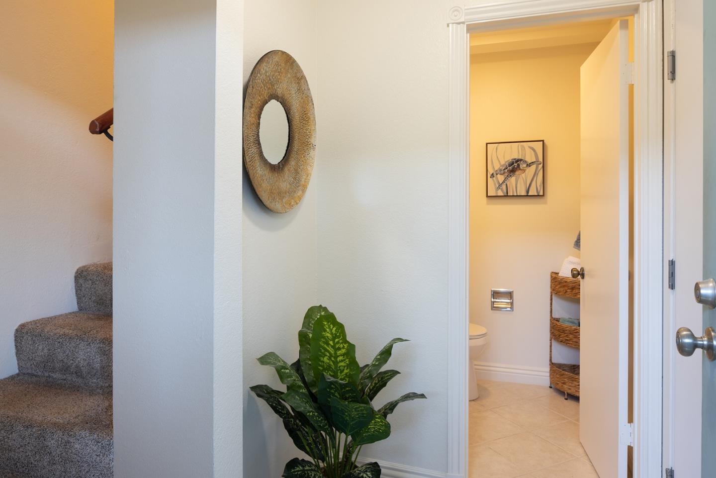420 Dela Vina Avenue 7