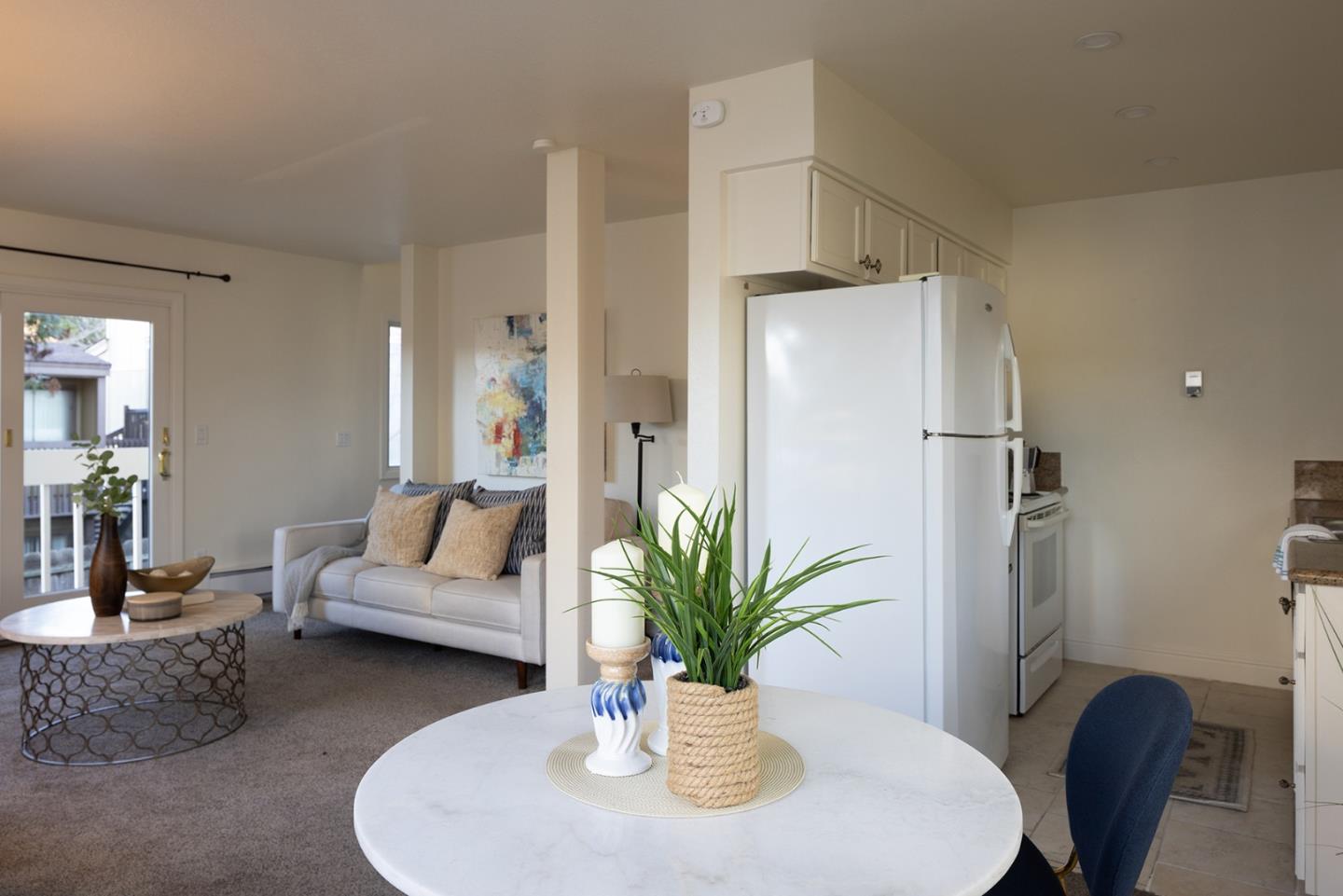 420 Dela Vina Avenue 7