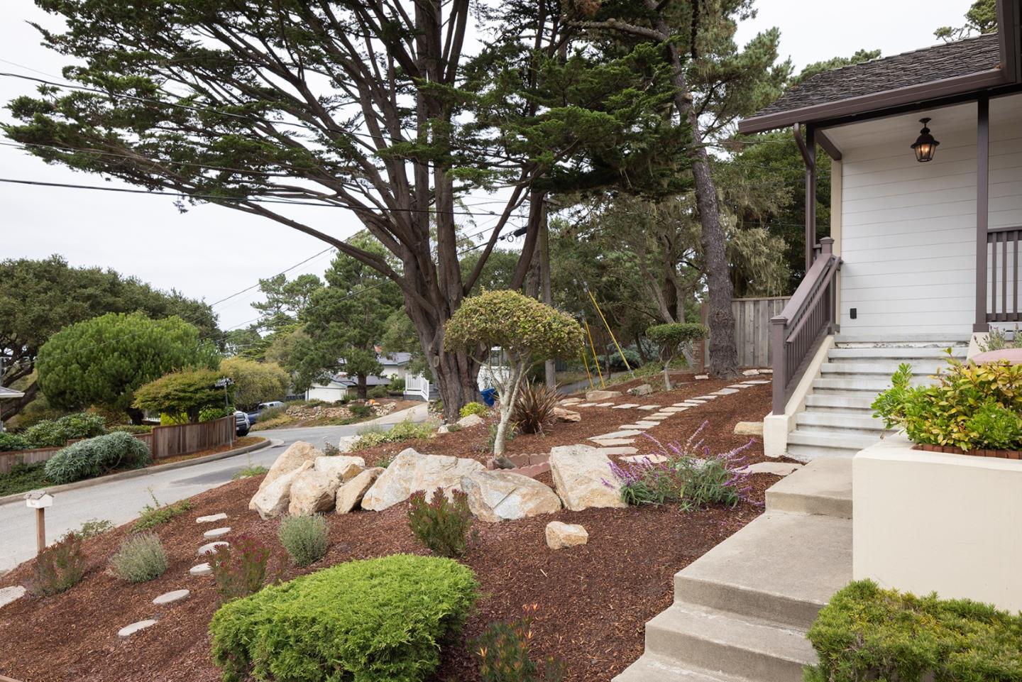 307 Bishop Avenue