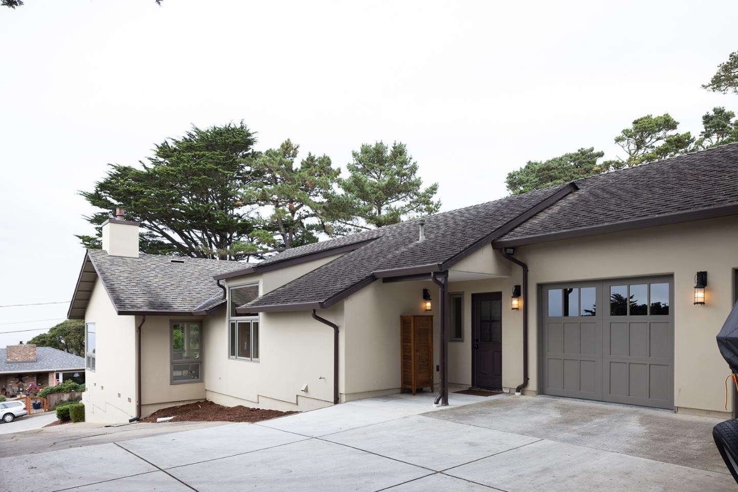 307 Bishop Avenue