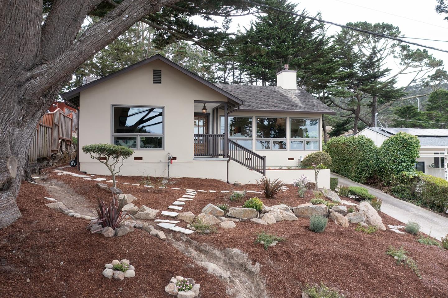 307 Bishop Avenue