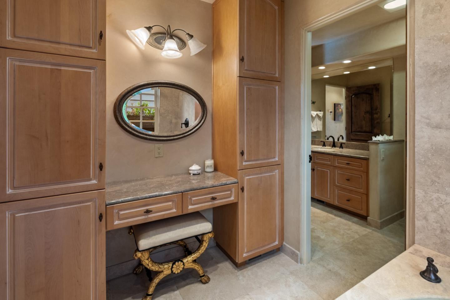 Santa Fe 3 Southeast of 4th