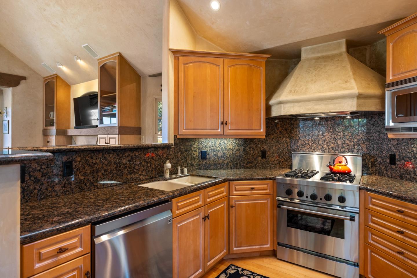 Santa Fe 3 Southeast of 4th