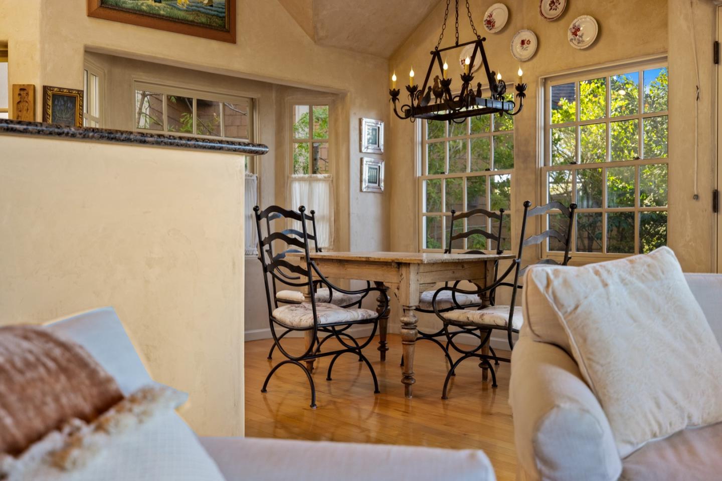 Santa Fe 3 Southeast of 4th