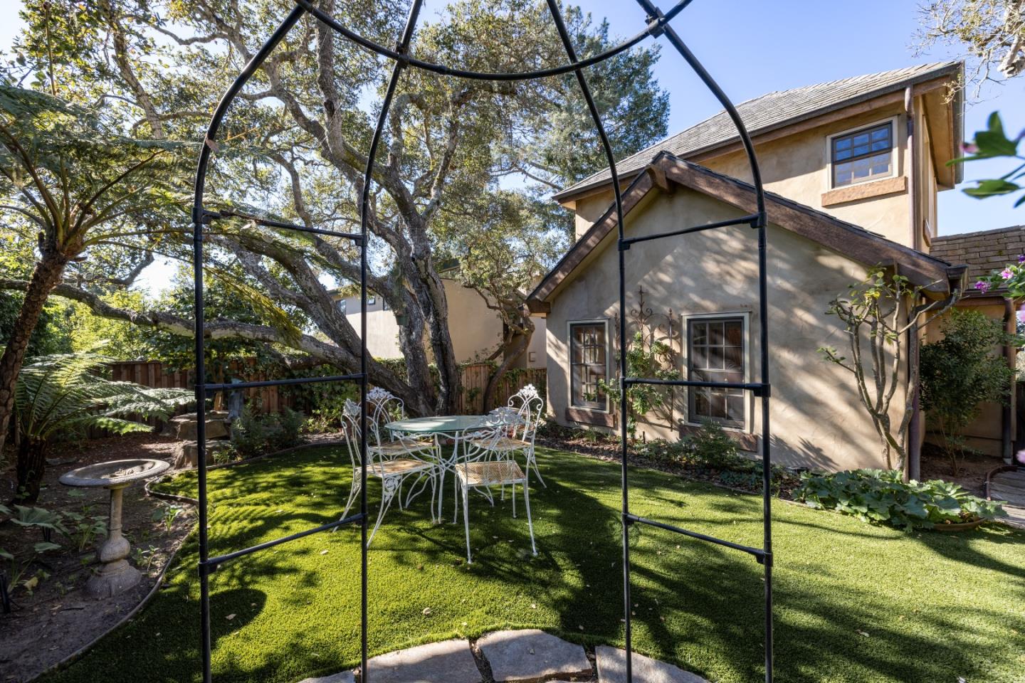 Santa Fe 3 Southeast of 4th