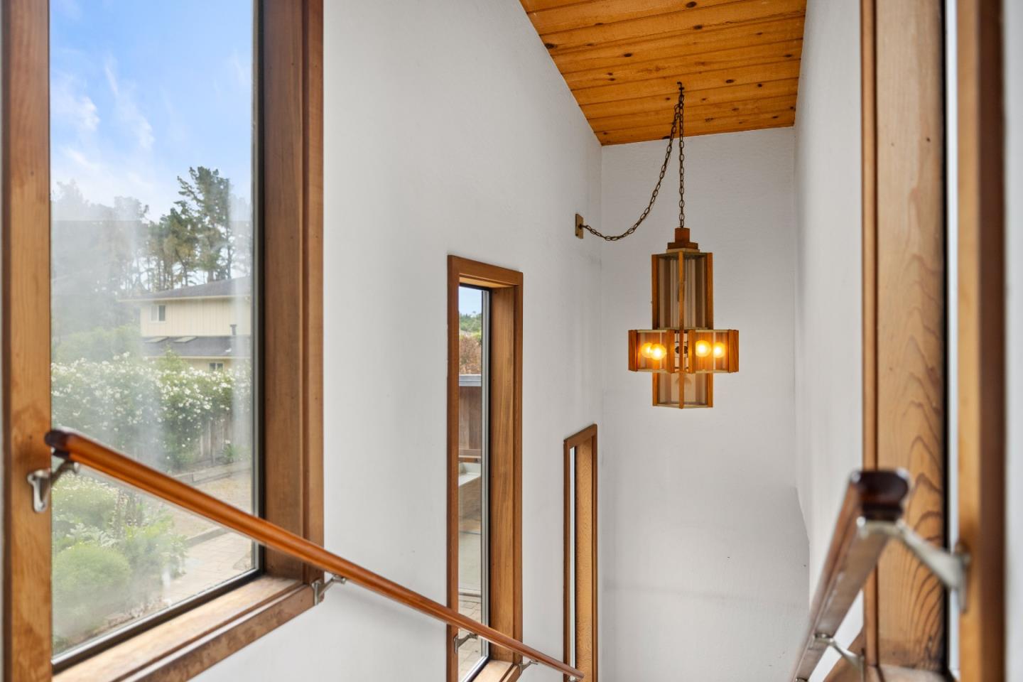 3071 Sloat Road