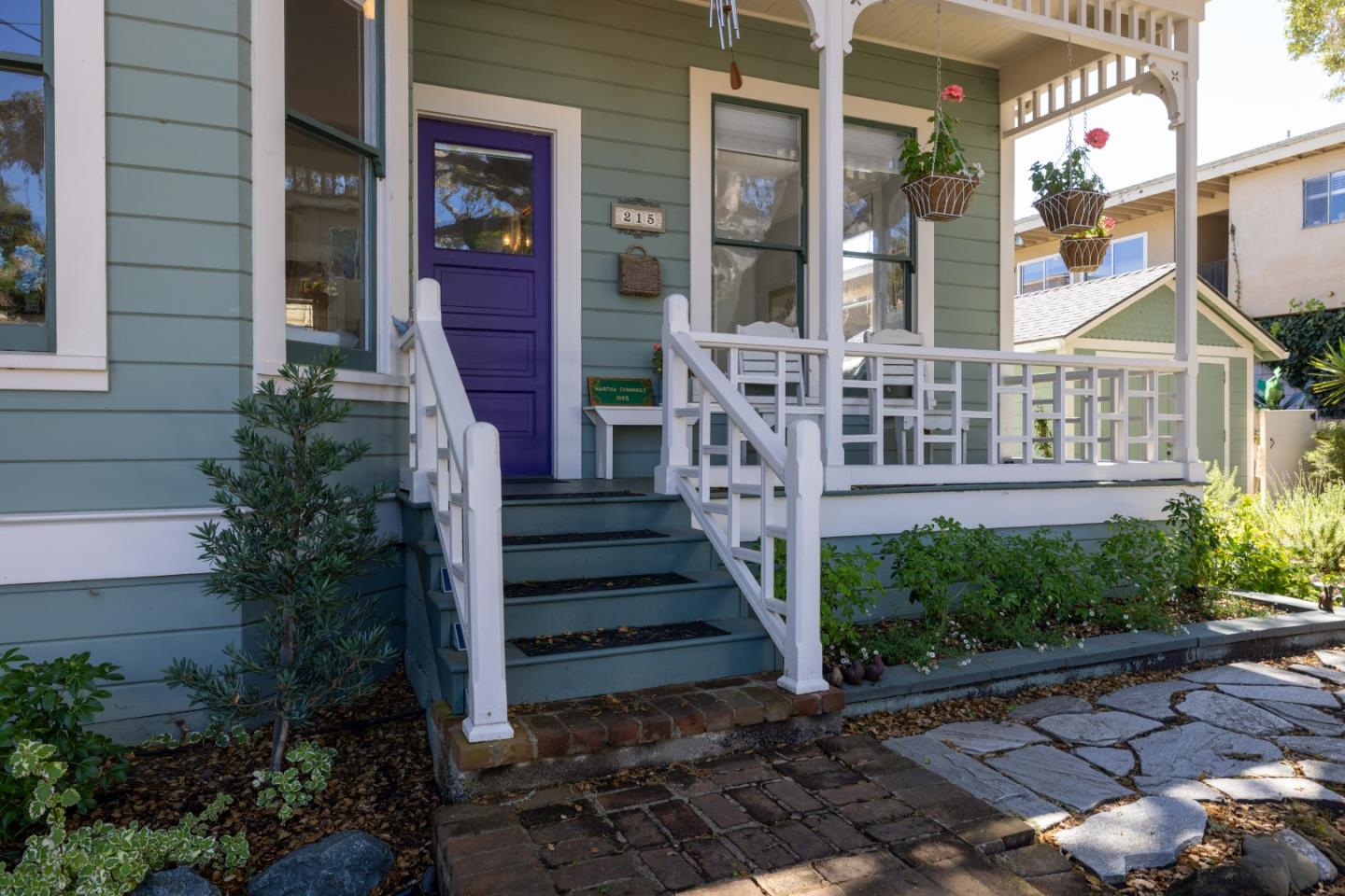 215 Lobos Avenue