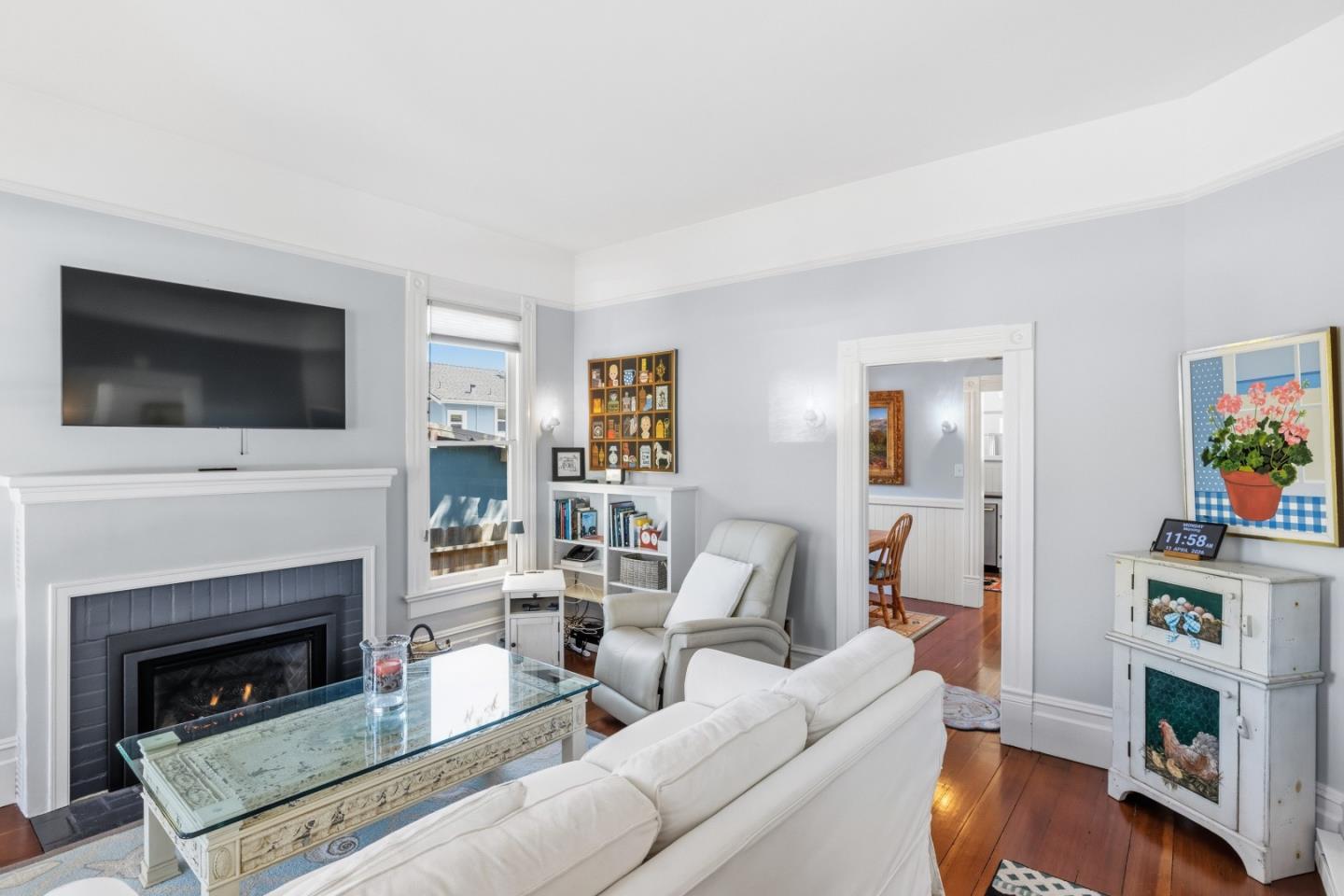 215 Lobos Avenue