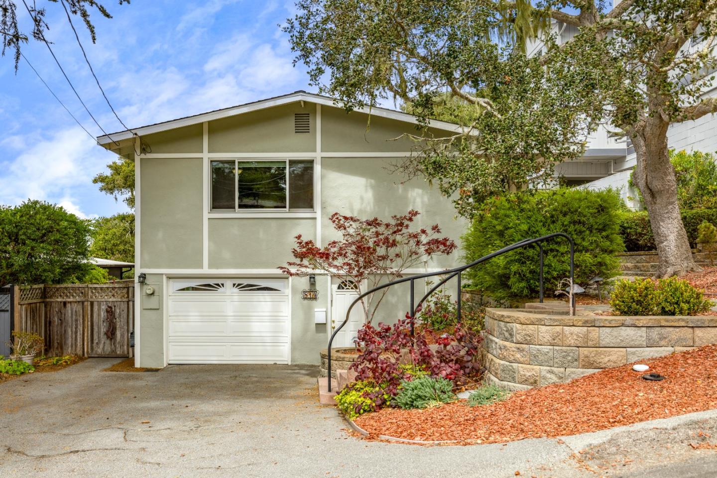814 Parcel ST