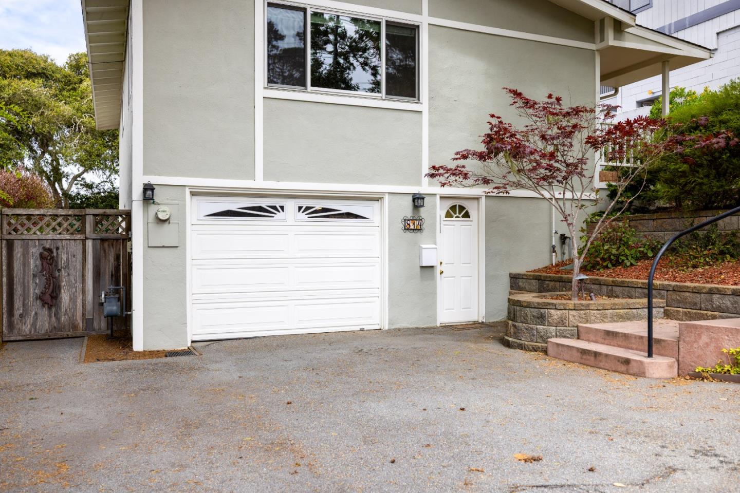 814 Parcel ST