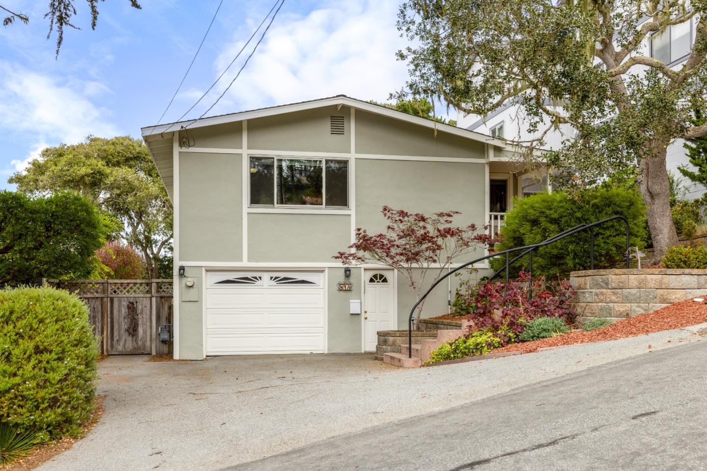 814 Parcel ST