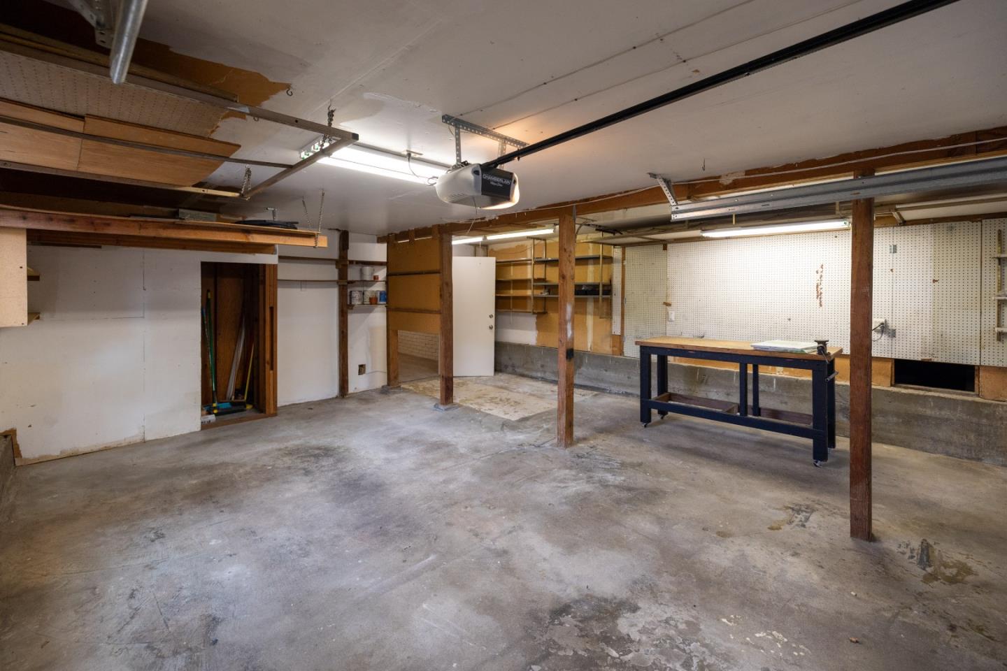 814 Parcel ST
