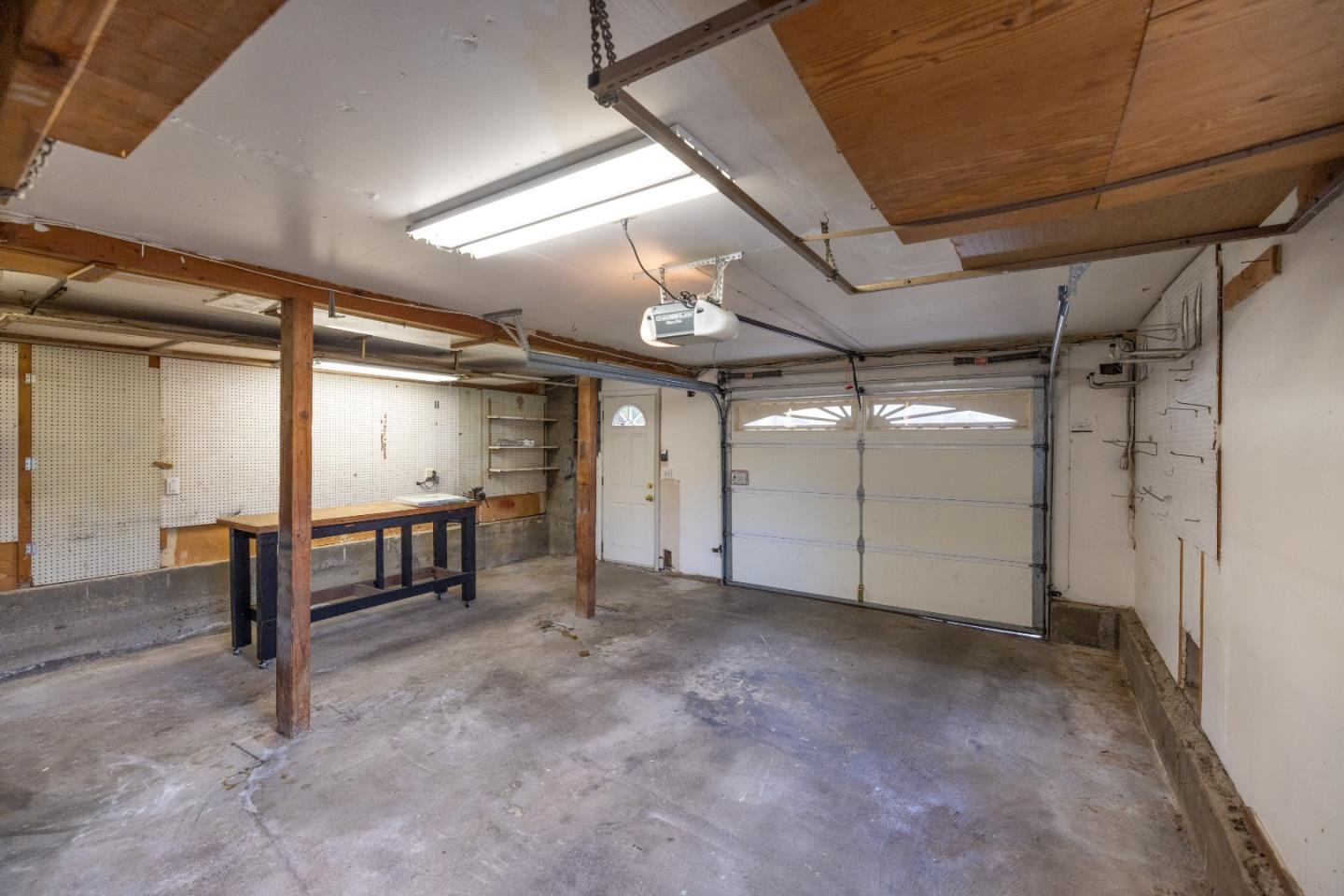 814 Parcel ST
