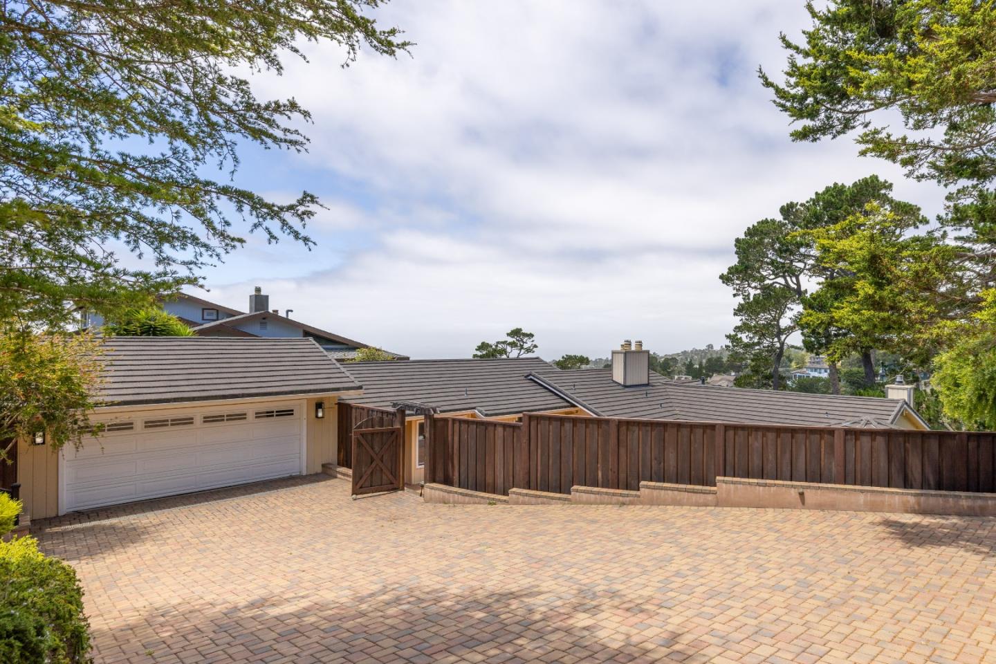 25000 Pine Hills DR