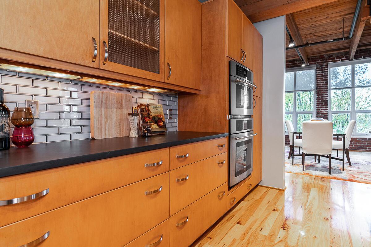 448 W Nationwide Boulevard, 222