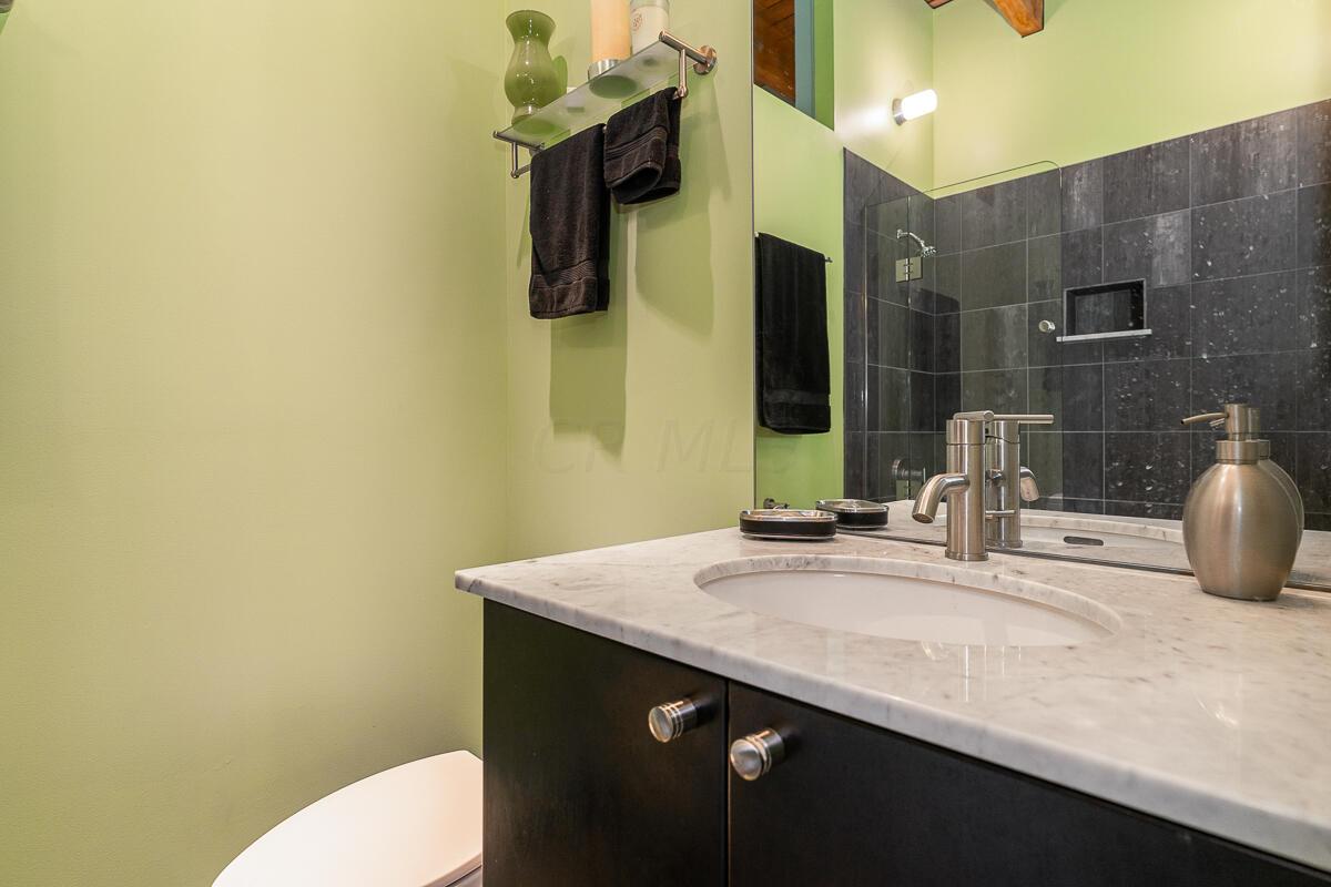 448 W Nationwide Boulevard, 222