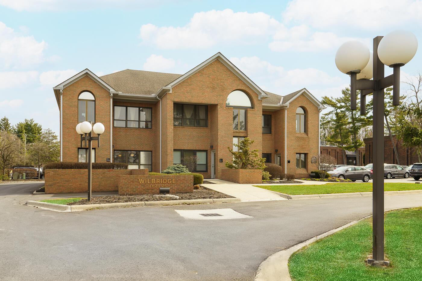 71 E Wilson Bridge Road, A1