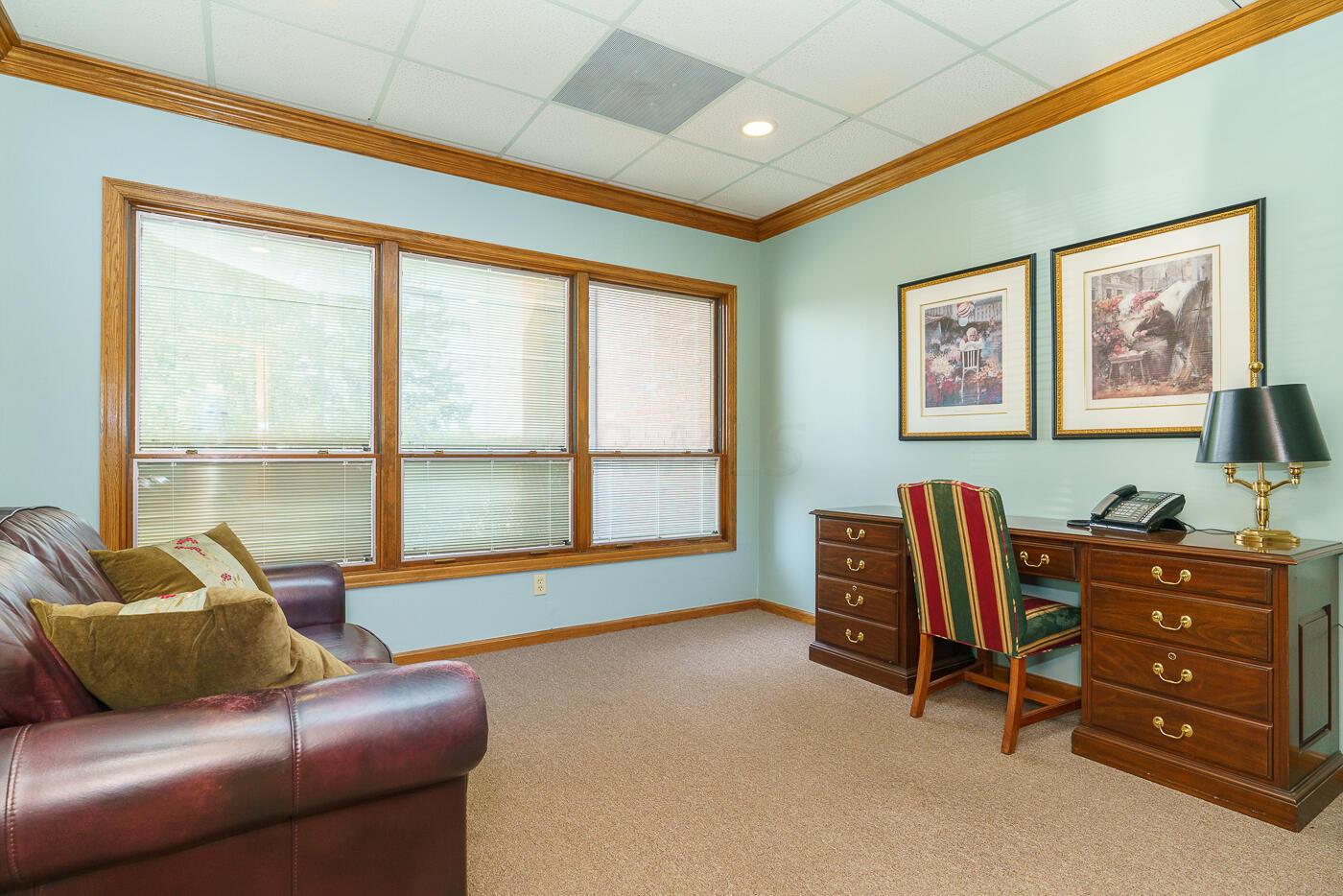 71 E Wilson Bridge Road, A1