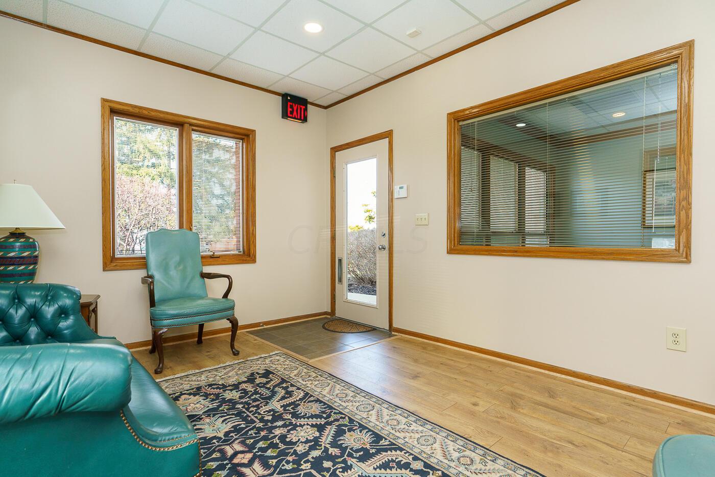 71 E Wilson Bridge Road, A1