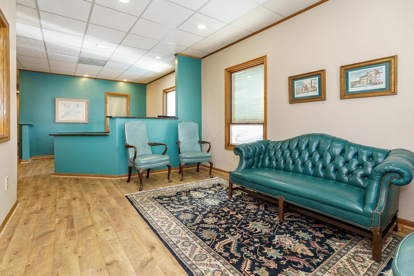 71 E Wilson Bridge Road, A1