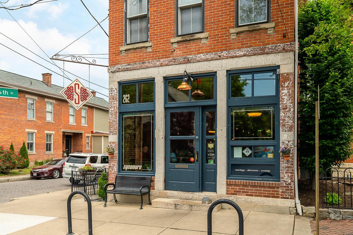 242 E Sycamore Street