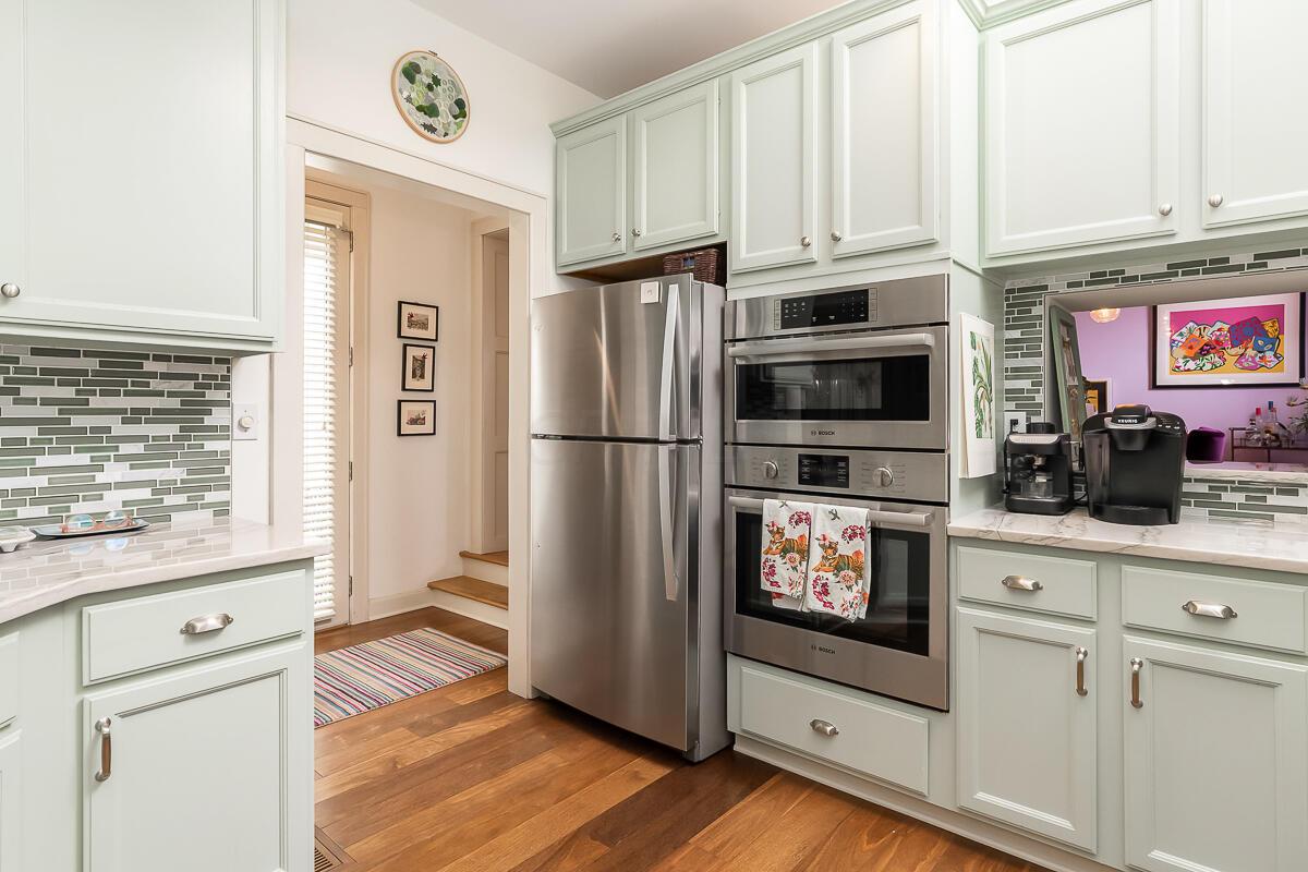 242 E Sycamore Street