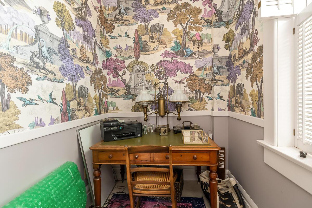 242 E Sycamore Street