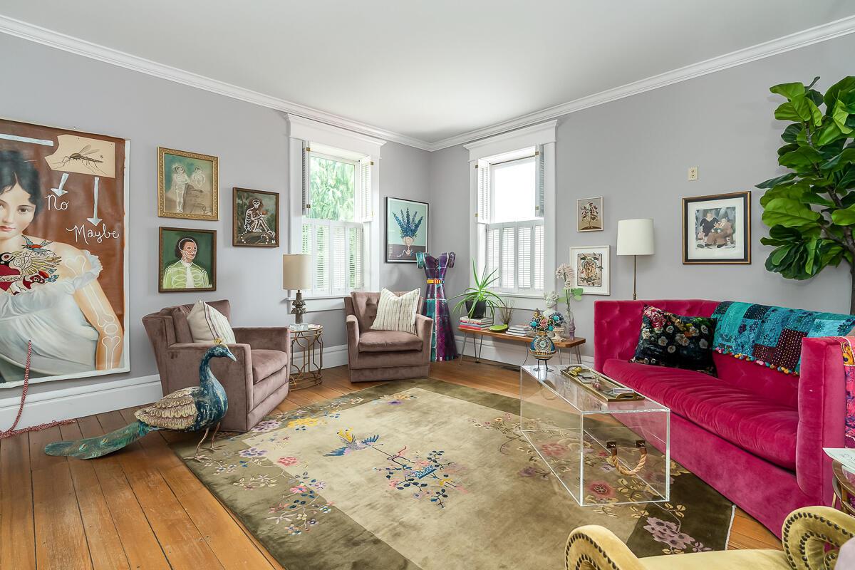 242 E Sycamore Street