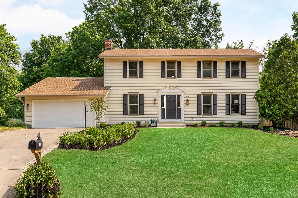 1030 Clubview Boulevard N